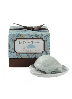 Мыло в форме черепахи на фарфоровой подставке в подарочной коробке